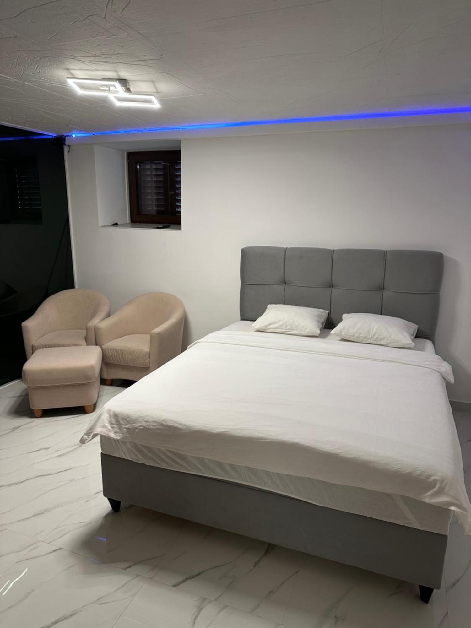 Luxury Old Town Rab Studio Apartments Rab Town Exterior foto
